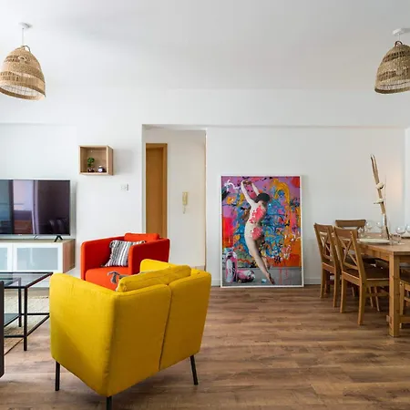 Daire Stylish 2br With Rooftop Pool In Mackenzie