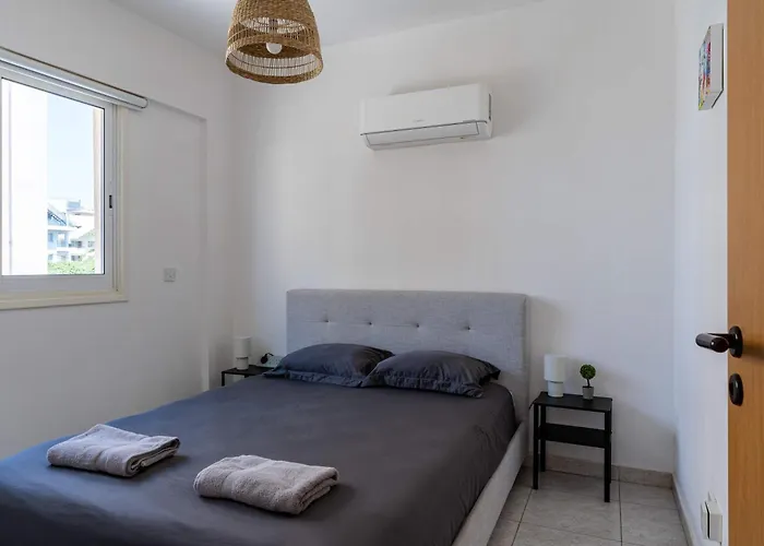 Stylish 2br With Rooftop Pool In Mackenzie *